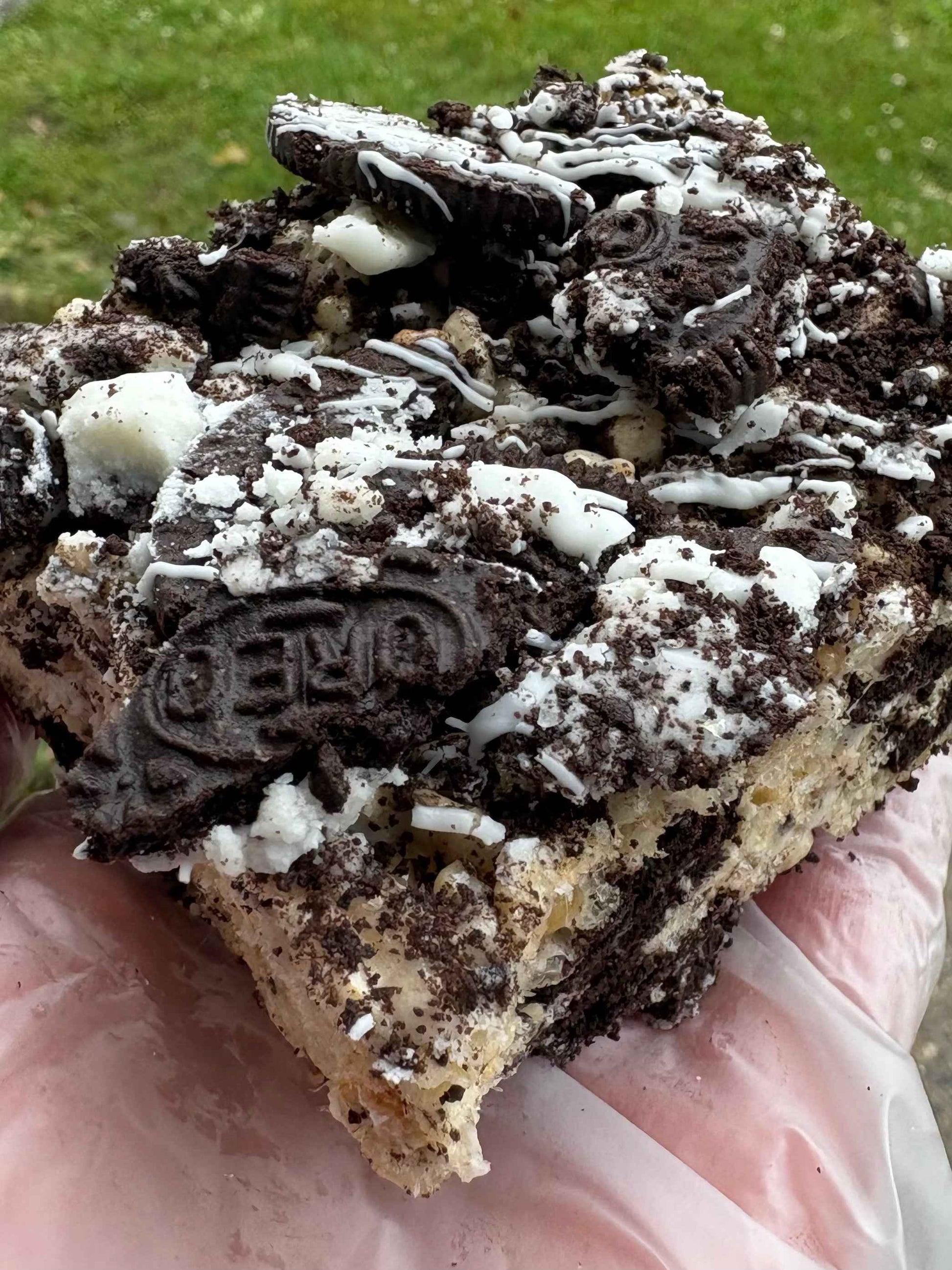 Oreo Krispie Treats | Pick Up Only | 24-Hour Notice - CCs Candy Factory