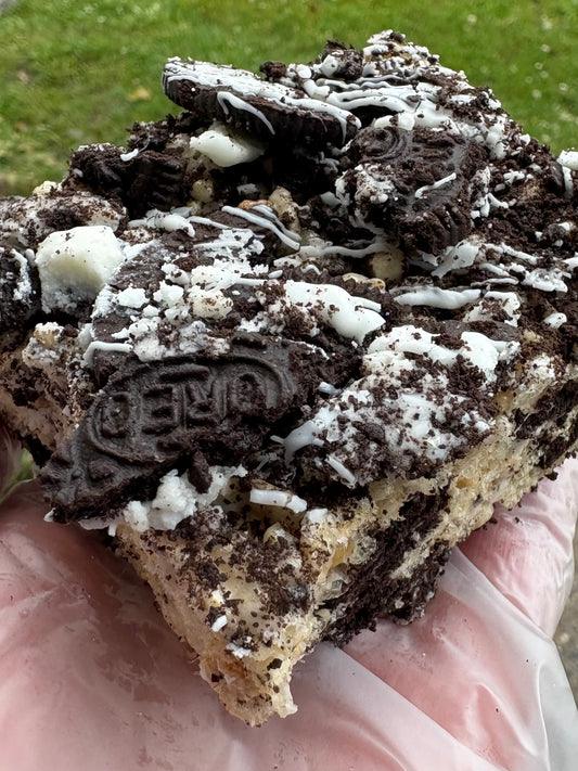 Oreo Krispie Treats | Pick Up Only | 24-Hour Notice